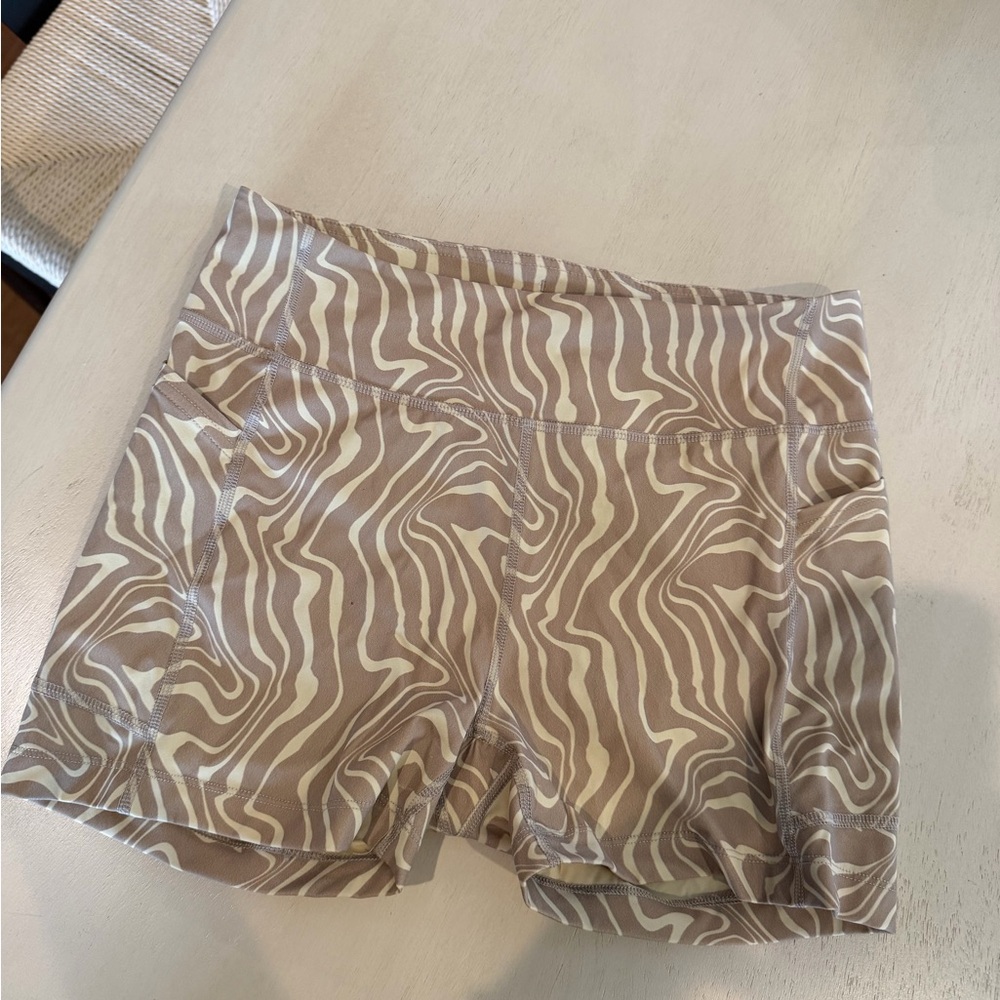 Outdoor Voices Tan and Cream Patterned Bike Shorts